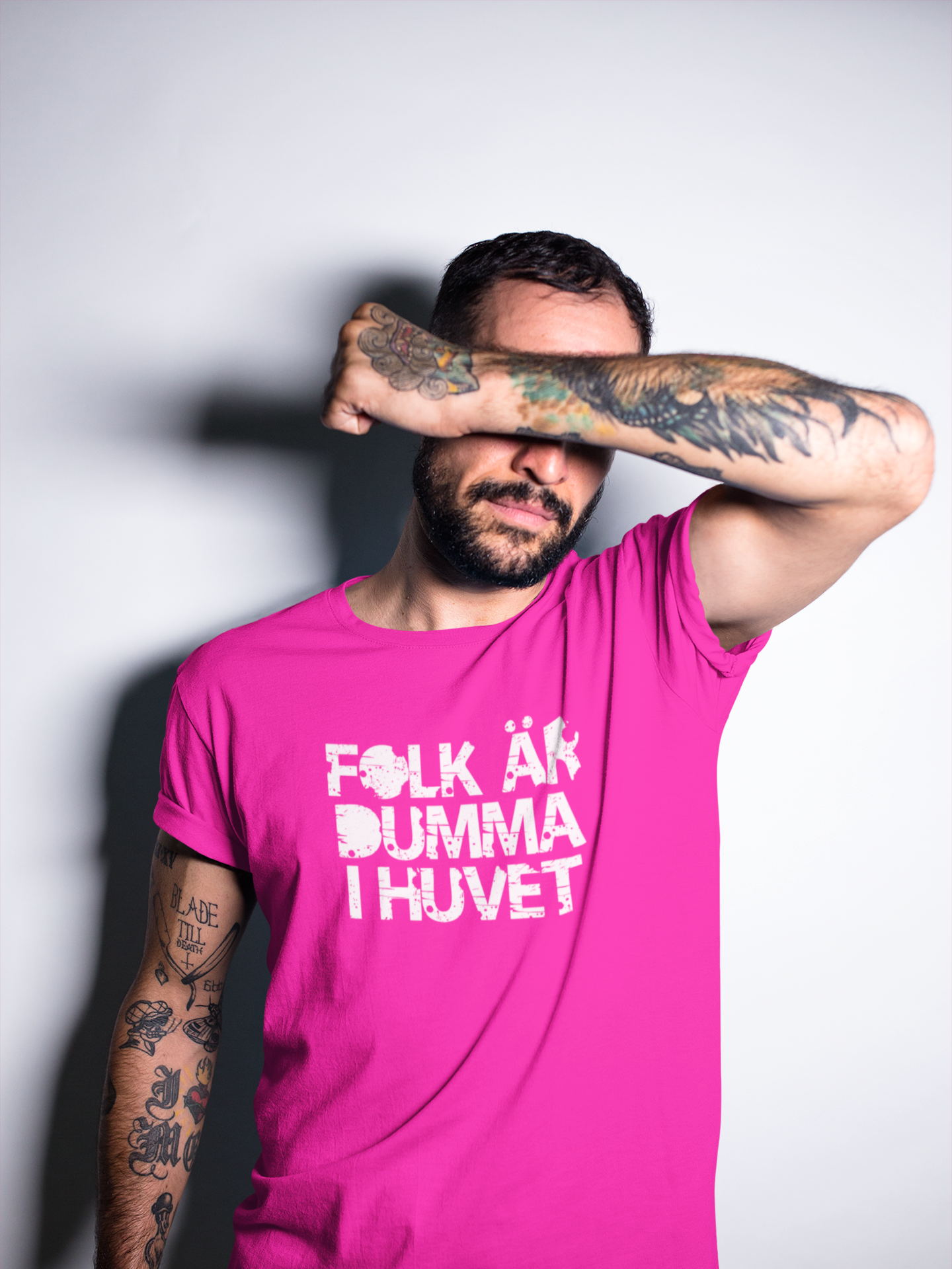 Folk Är Dumma I Huvet, Tshirt Herr i många olika färger, Storlekar upp till 5xl, T-Shirts med tryck från Statements Clothing