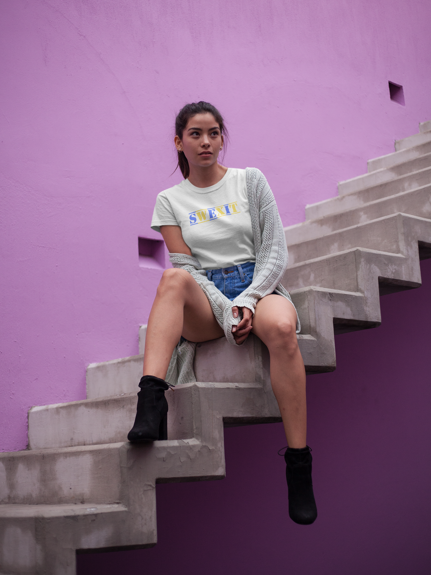 SWEXIT T-Shirt Dam, Flera färger att välja mellan, T-Shirts med unika texter & motiv från Statements Clothing