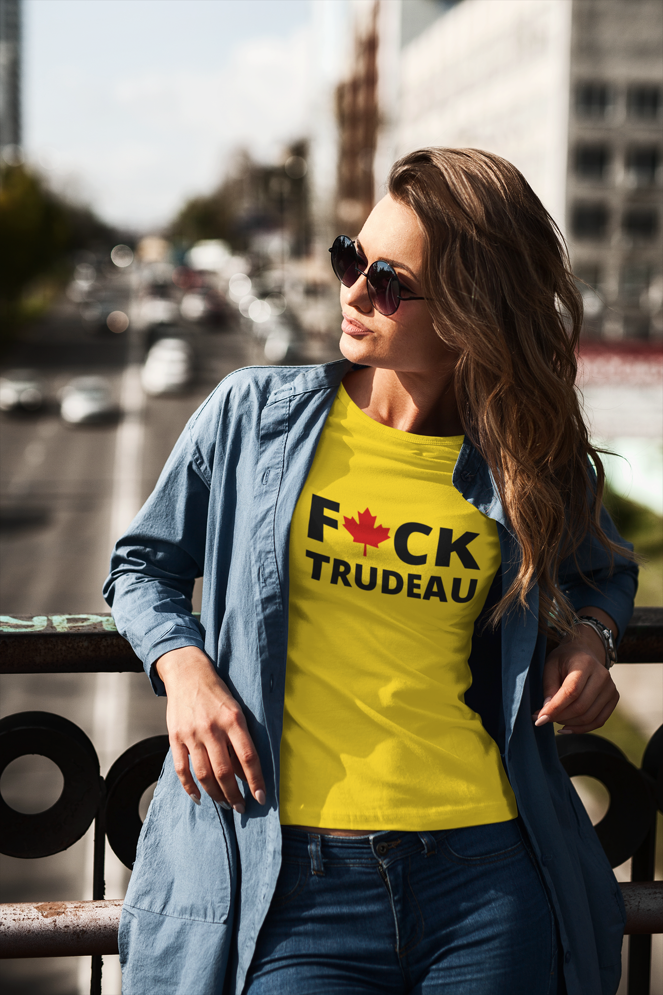 T-Shirt Dam Ladyfit. Fuck Trudeau