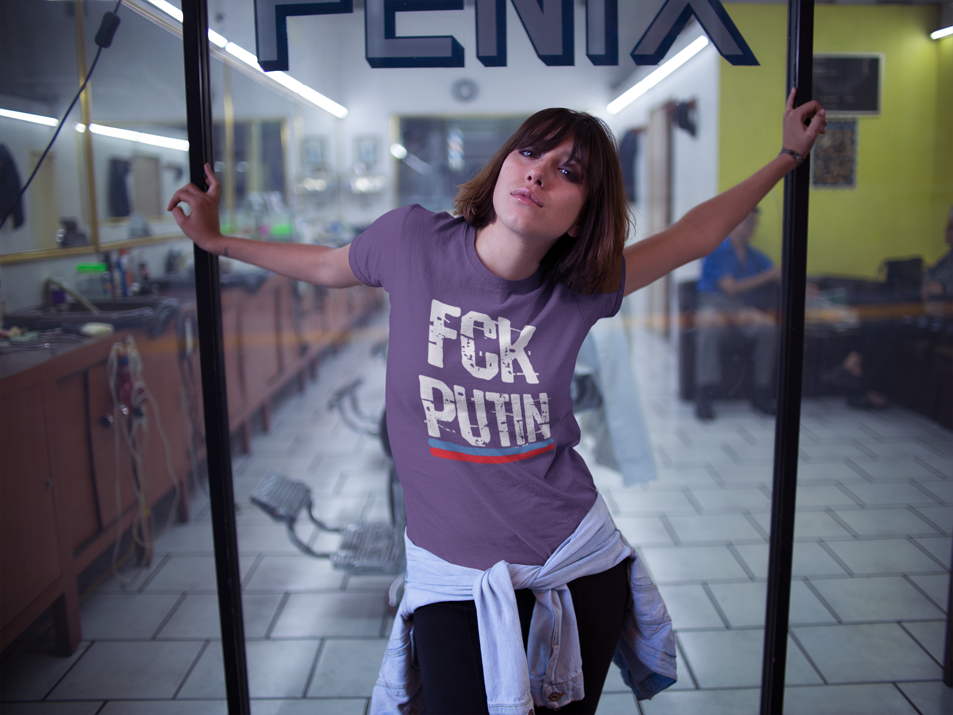 Go to hell Putin. T-Shirt med anti Putin tema. Texttryck FCK Putin. Ryssland & Ukraina