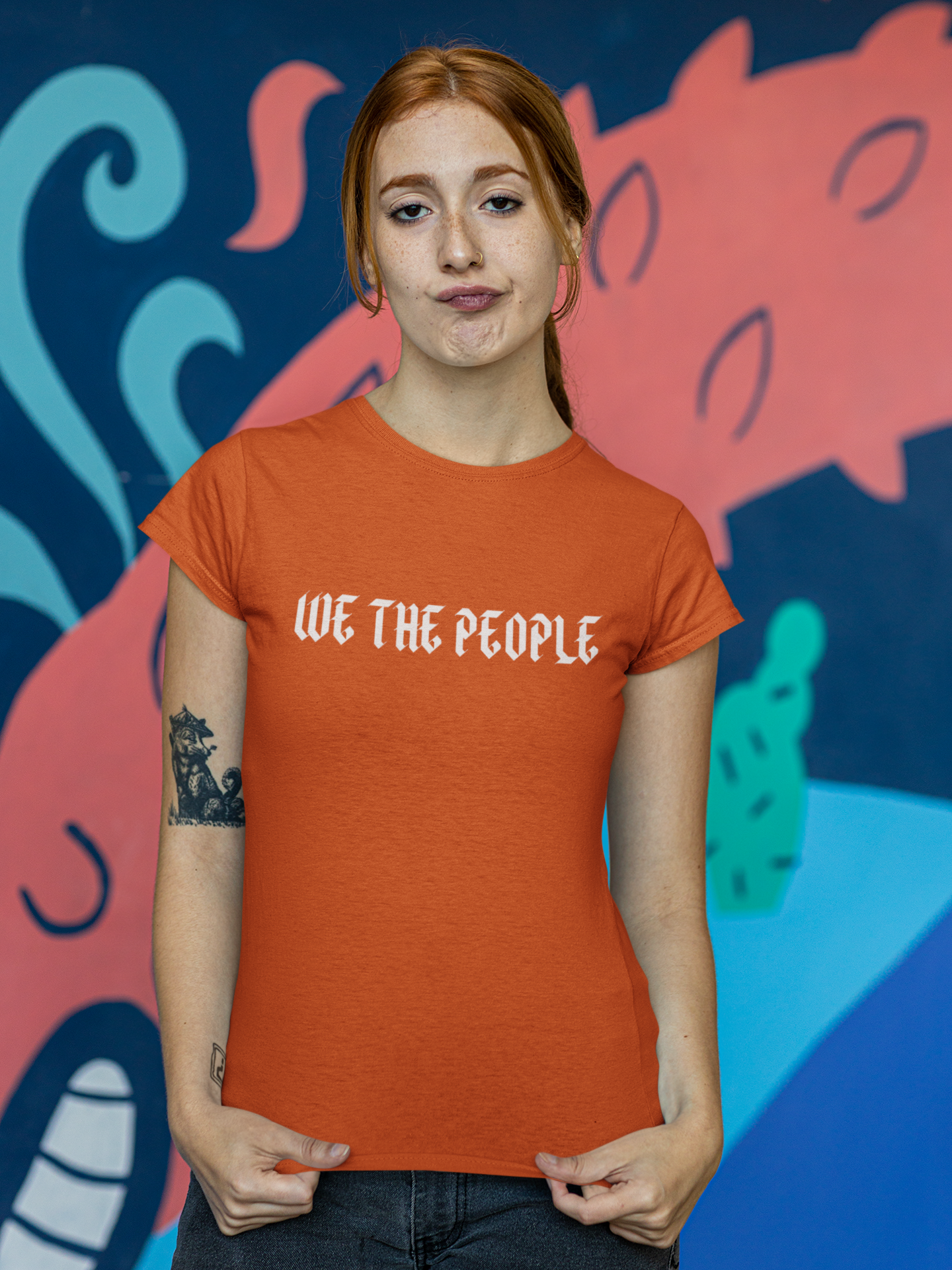 T-Shirt Dam med text We The People , Välj & vraka mellan 18 olika färger