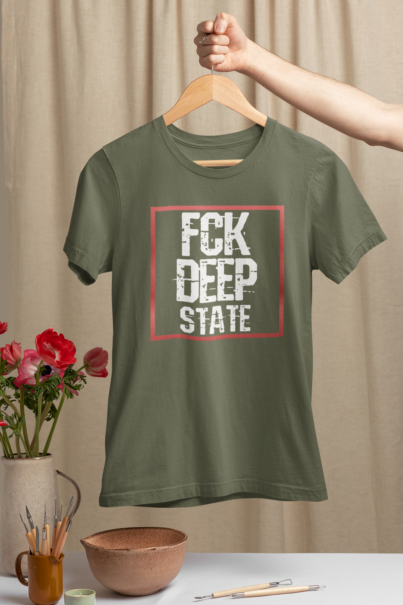 T-Shirt dam med texttryck FCK Deep State