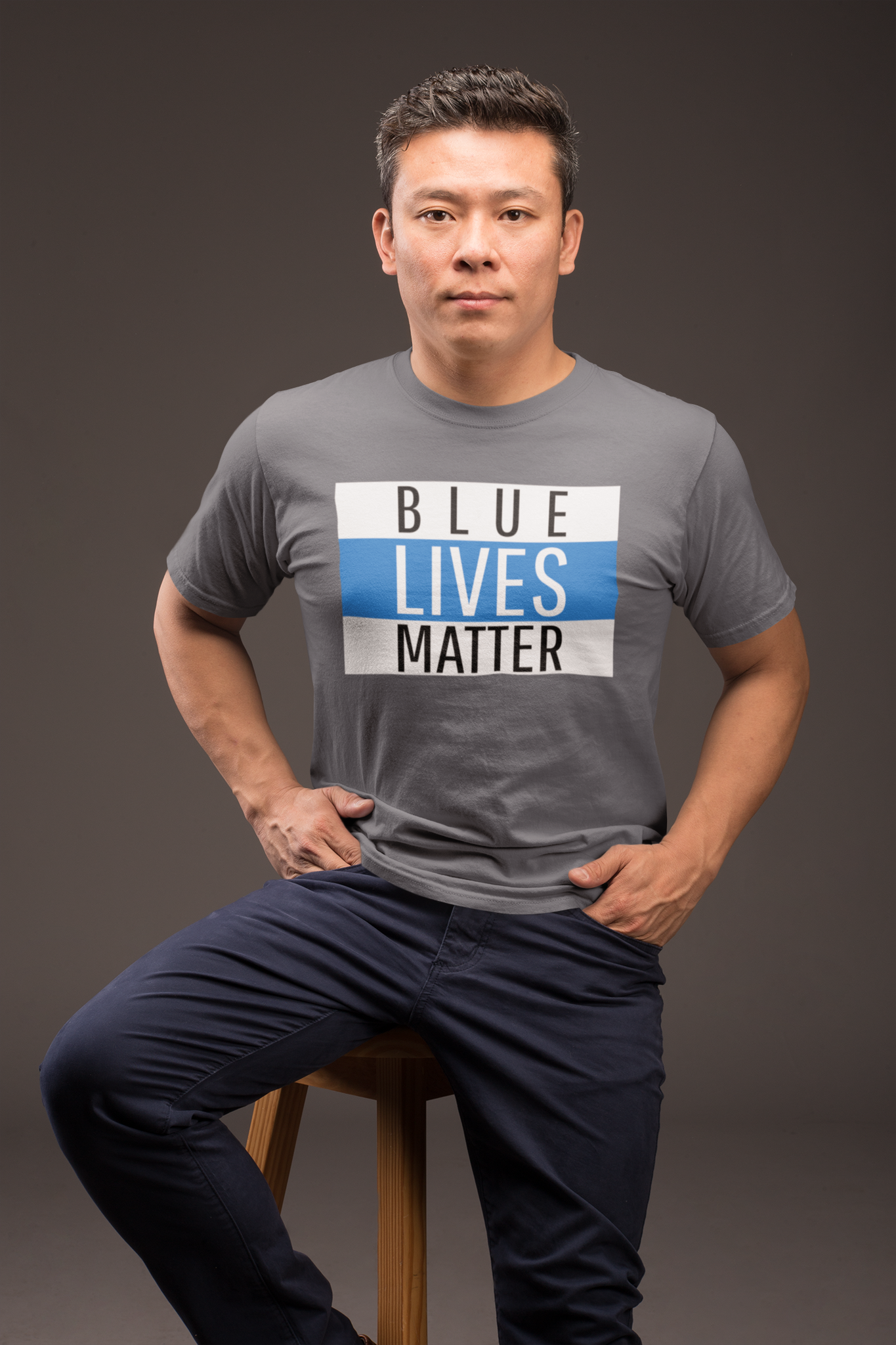 Stöd Polisen i deras arbete, Blue Lives Matter tröja. Tshirt med unika motiv från Statements Clothing