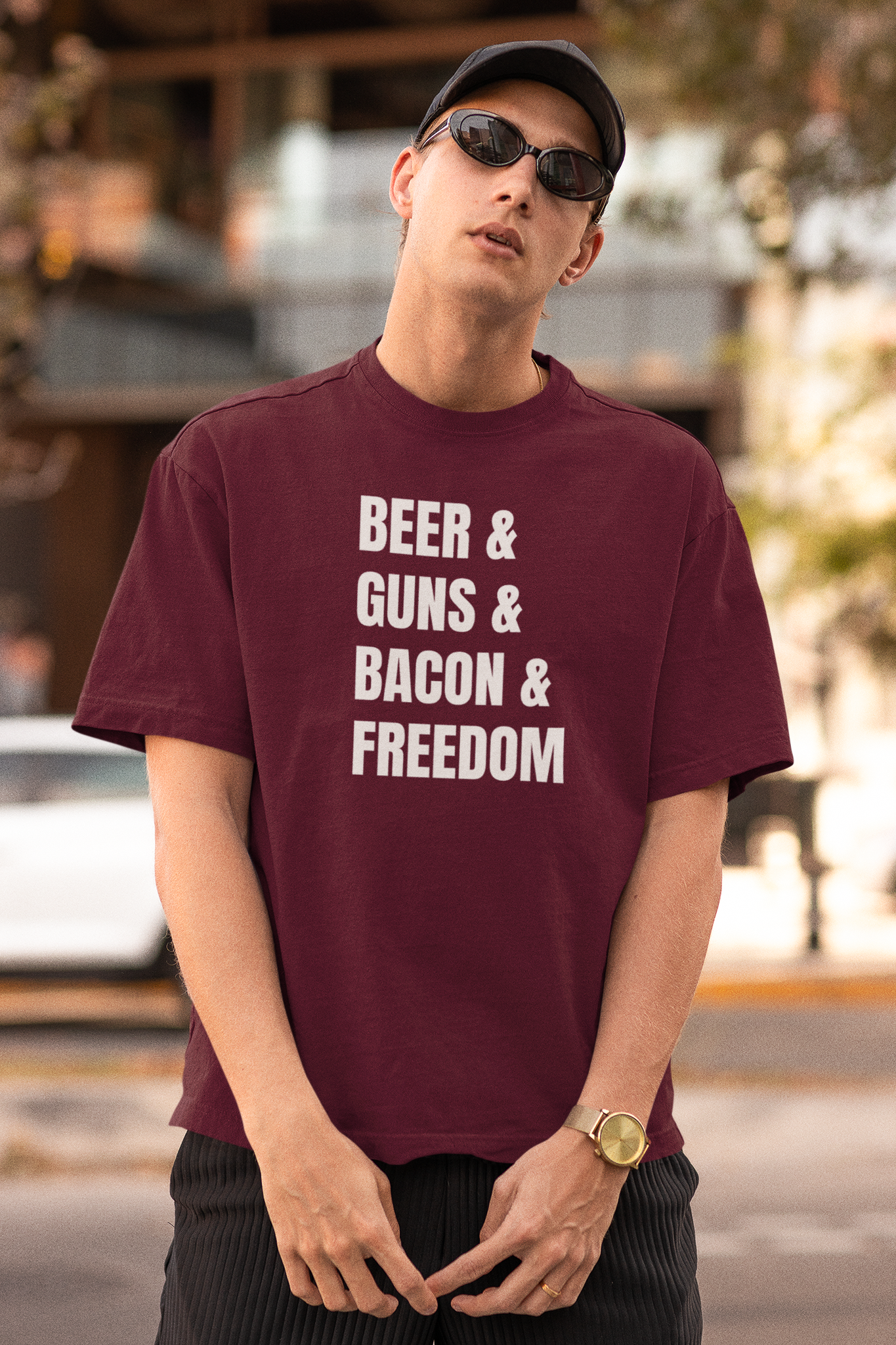 Beer & Guns & Bacon & Freedom tröja med tryck, Roliga & kaxiga T-Shirts från Statements Clothing