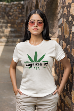 Legalize It! T-Shirt Women