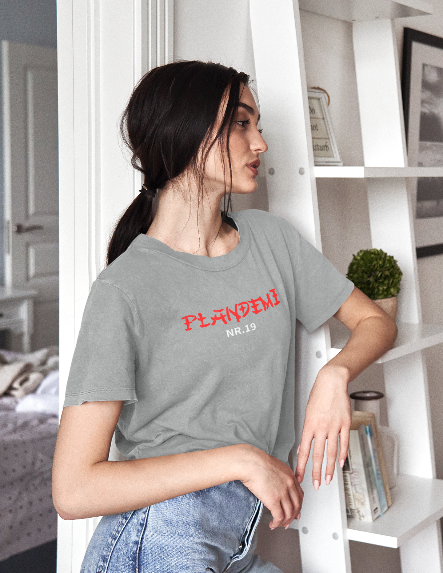 Plandemi Nr.19 T-Shirt  Women