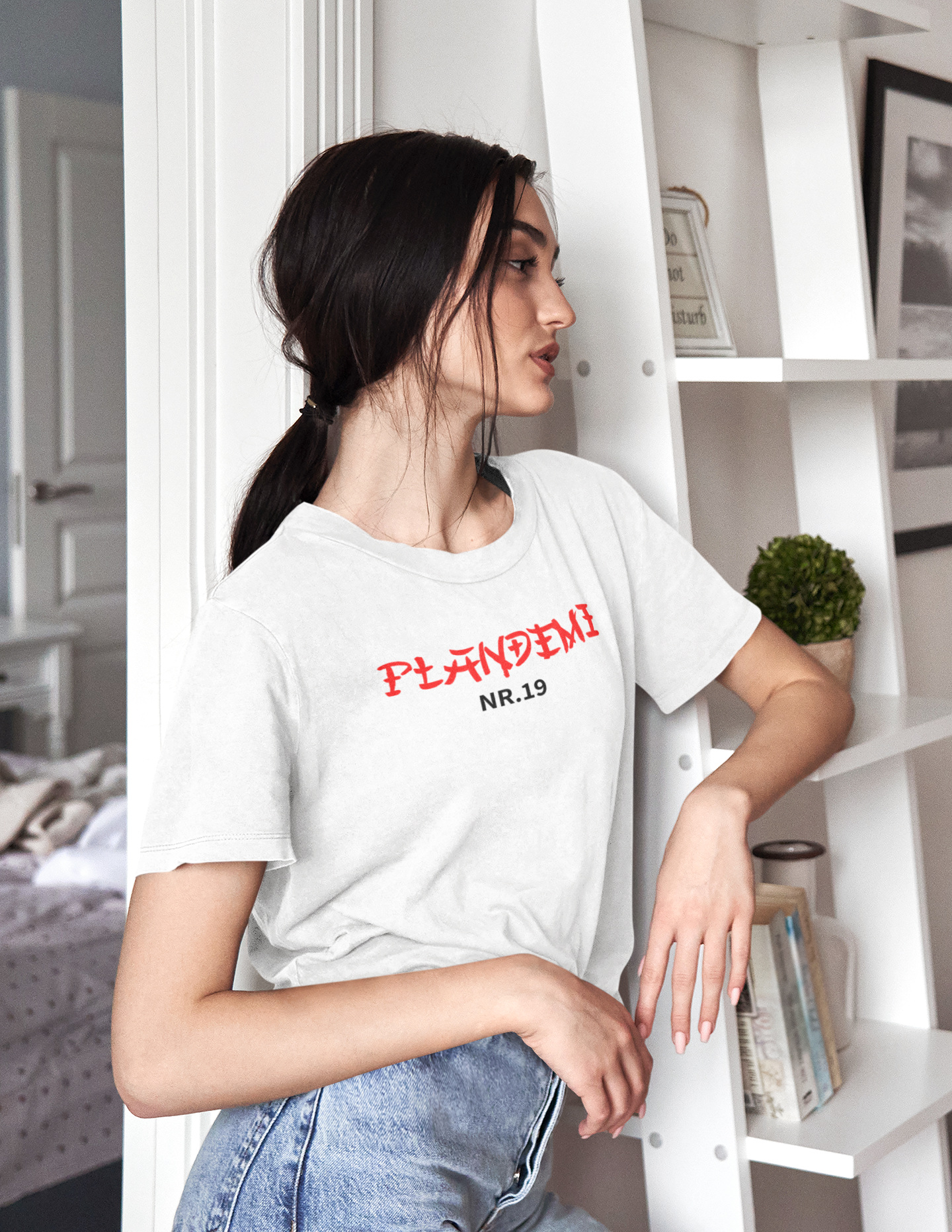 Plandemi Nr.19 T-Shirt  Women