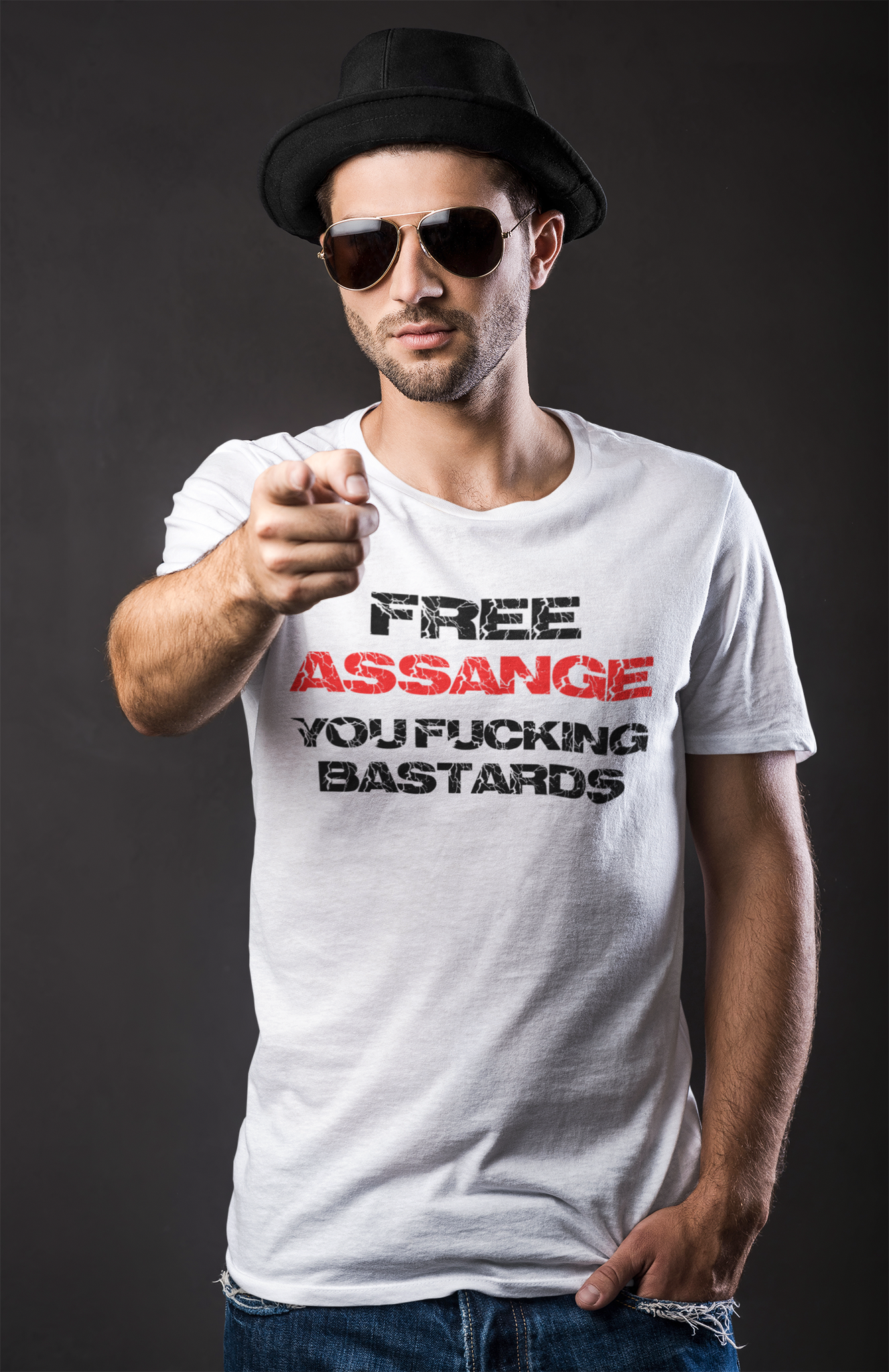 Men's T-shirt in multiple colors with the text "Free Assange" and a message about freedom of speech