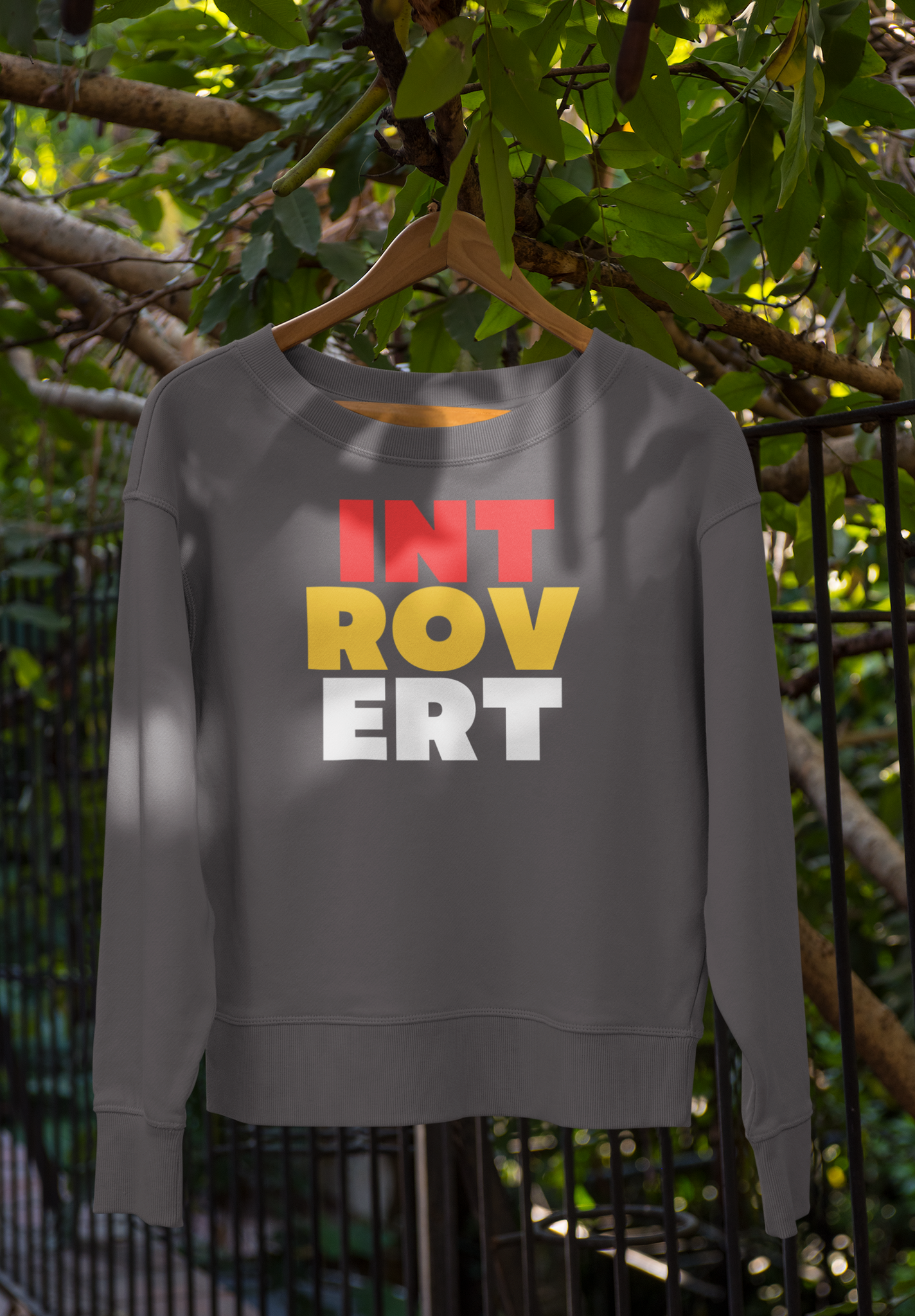 Printed text Introvert.Sweatshirt Unisex