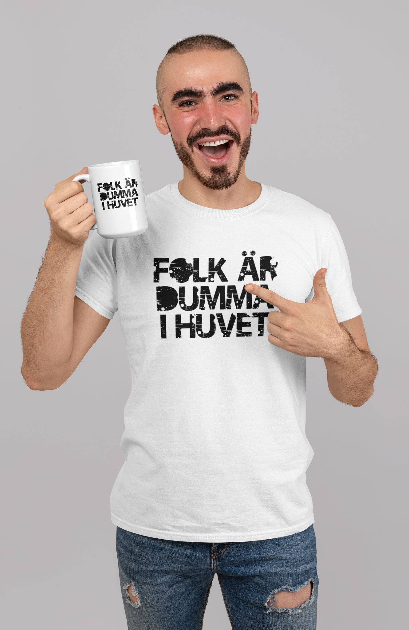 Folk Är Dumma I Huvet Mug