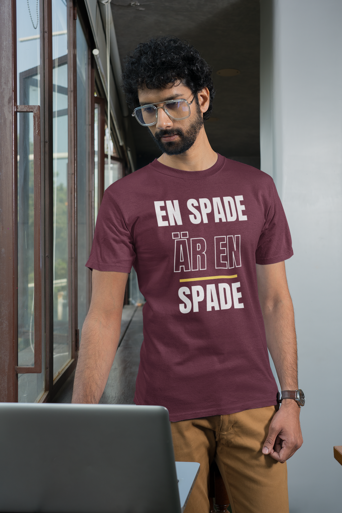 En Spade Är En Spade T-Shirt Herr