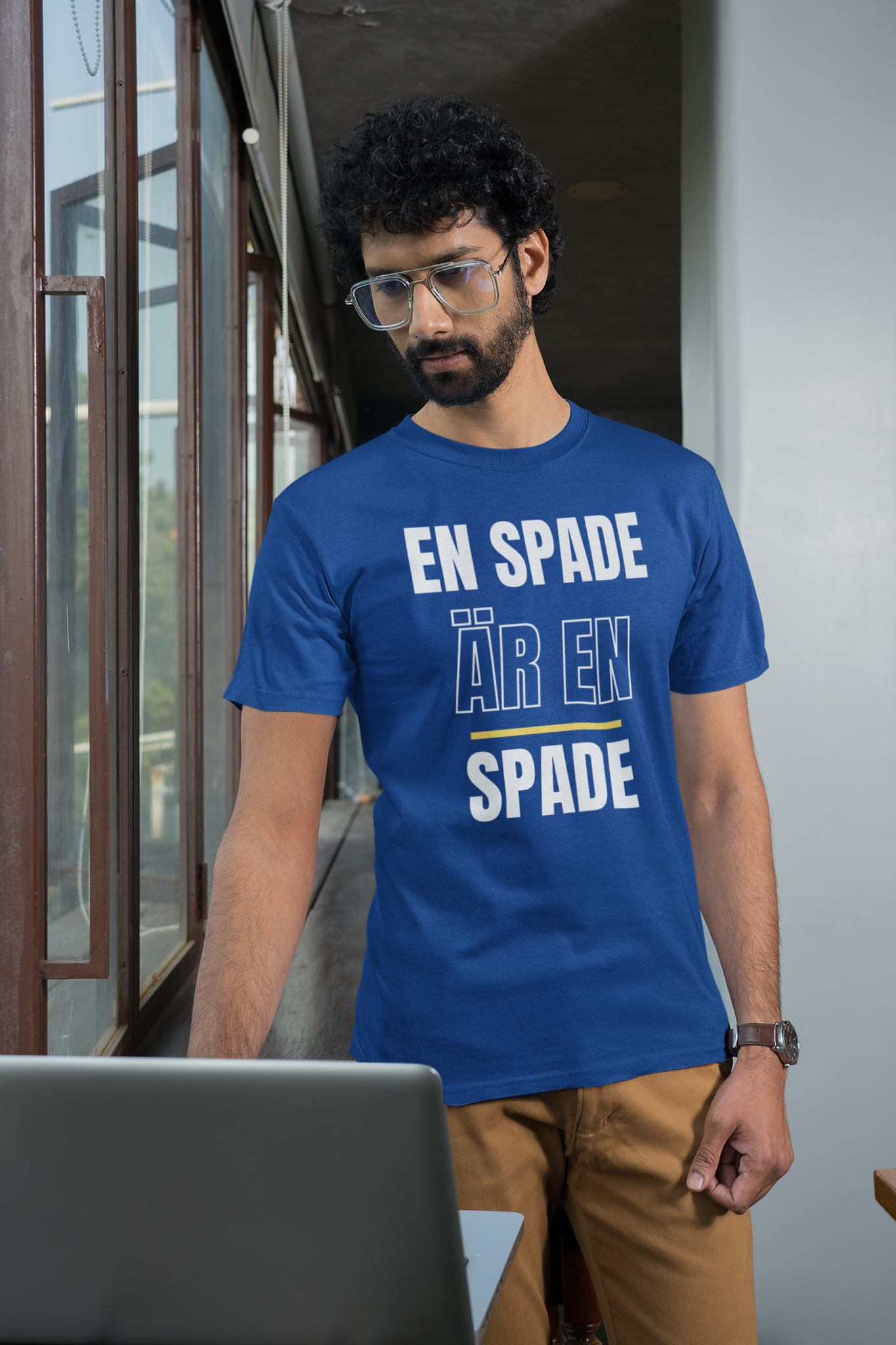 En Spade Är En Spade T-Shirt Herr