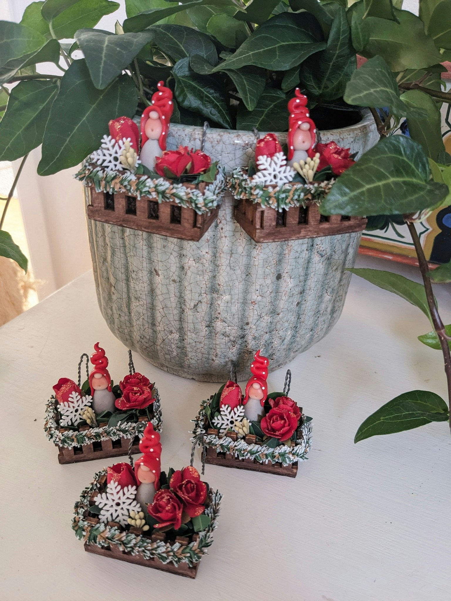 Miniblomlåda att hänga på blomkruka