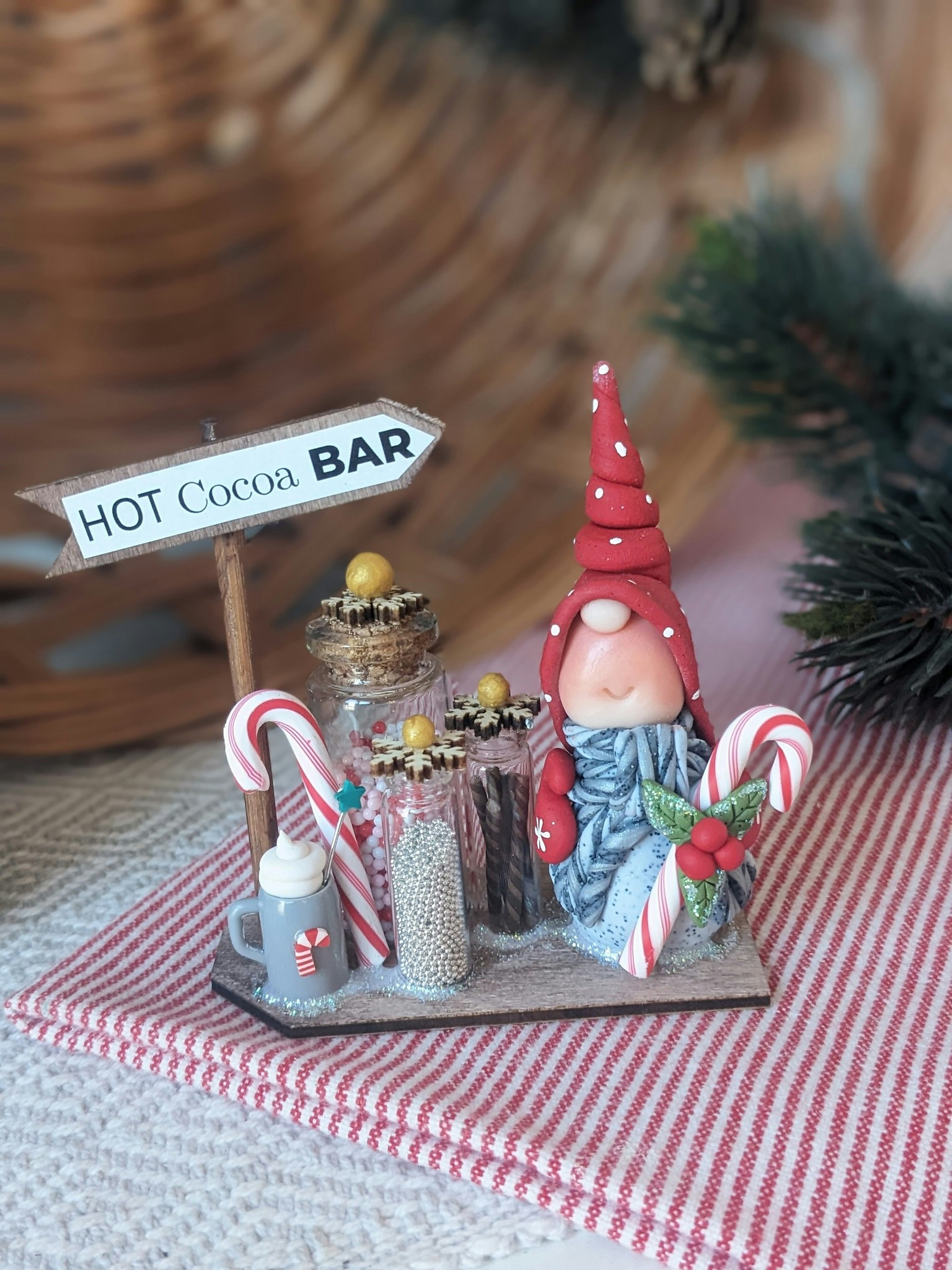 Mini 'Hot cocoa bar' med nisse