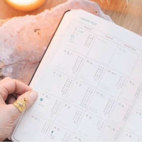 Kalender 2022 Astrological Planner Black A5 - Magic of I
