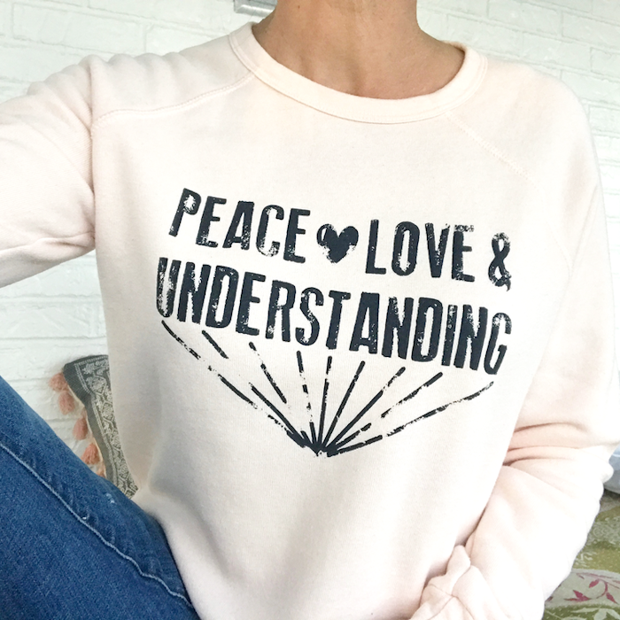 Långärmad Tröja Peace love and understandning från SuperLove Tees
