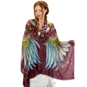 Sjal med vingar från Shovava - Crimson Bird Feather
