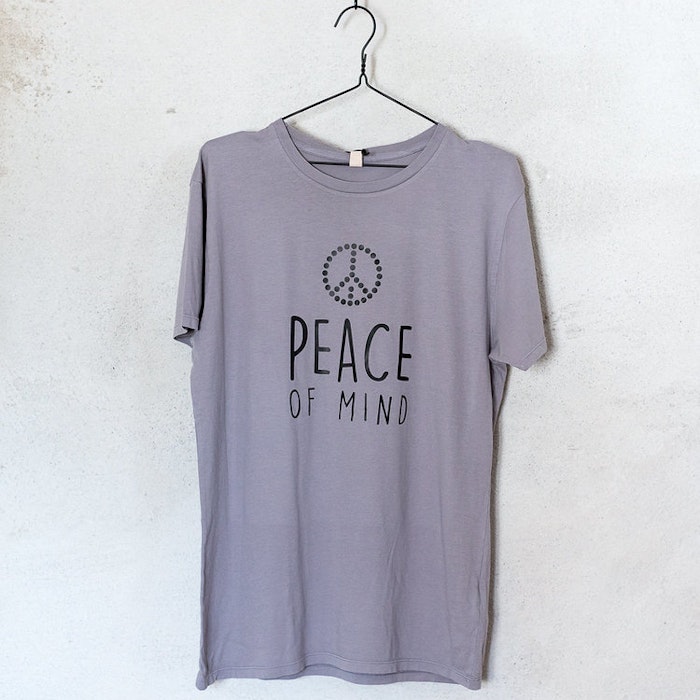 T-shirt "Peace Of Mind" Grå - Soul Factory