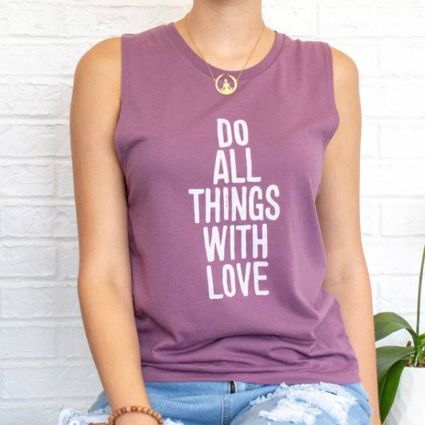 Linne "All things with love" från SuperLove Tees