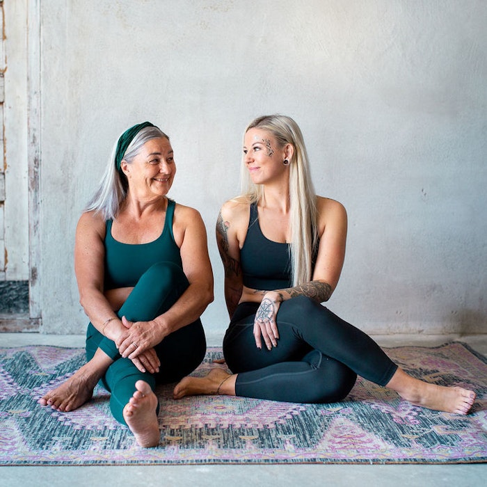Yogaleggings High Rise Long Globe - Girlfriend Collective
