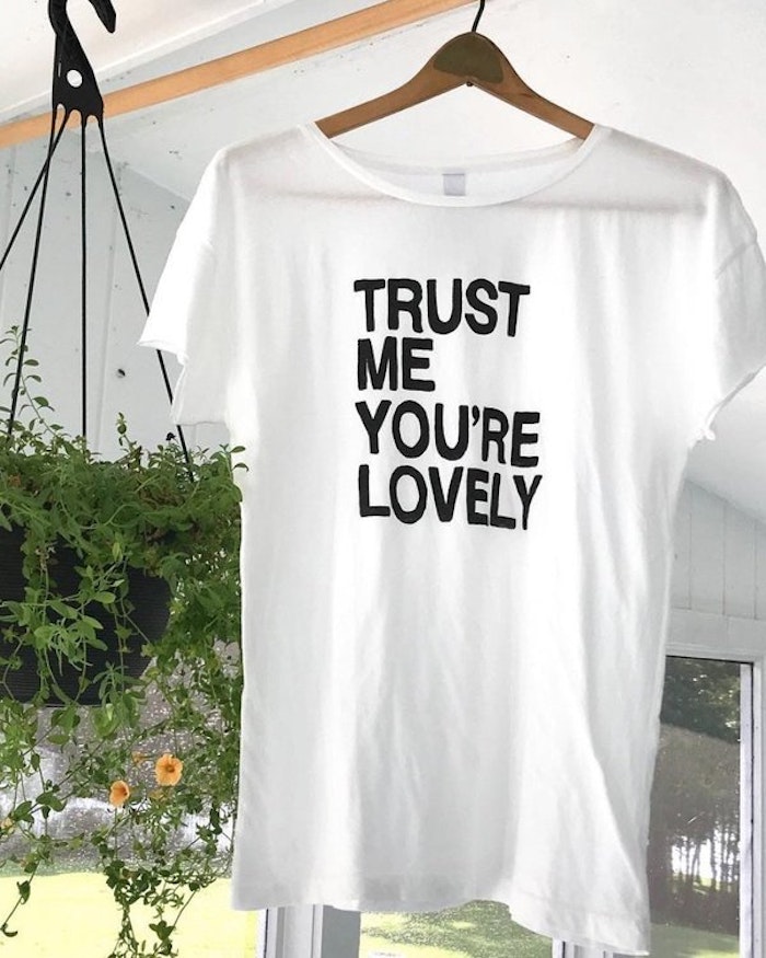 Tröja Trust me you´re lovely vit - SuperLove Tees