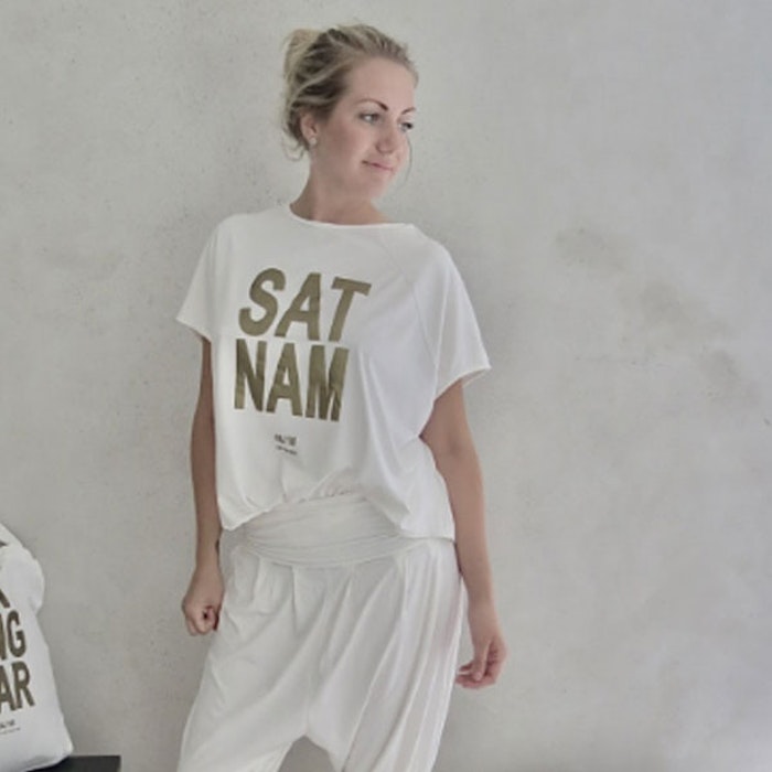 T-shirt Pärlvit Sat Nam - RAJ 108