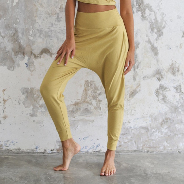 Yogabyxor Indo Pants Mango - Indigo Luna - Soul Factory - En Själfull  Yogabutik