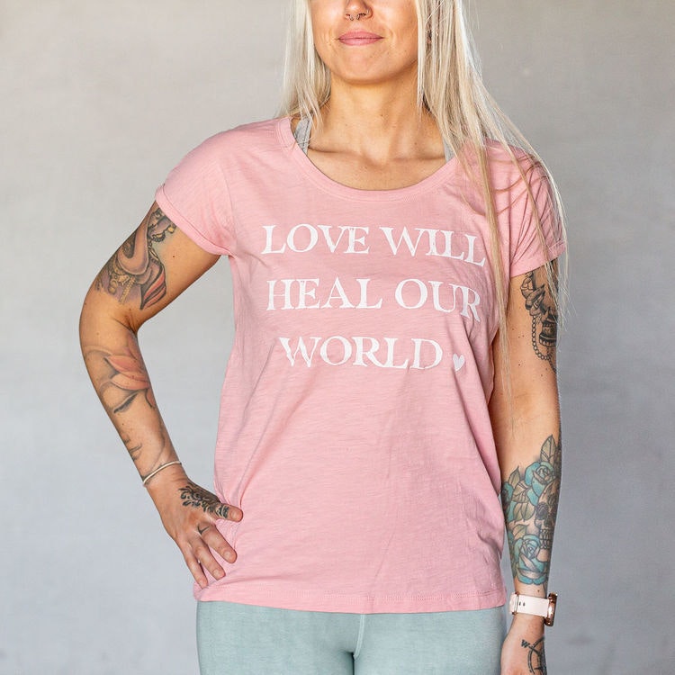 T-shirt "Love will heal our World" Canyon Pink - Yogia