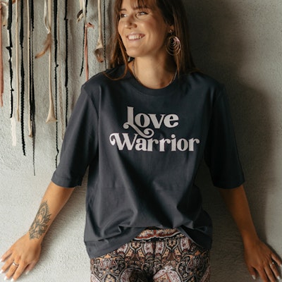 T-shirt "Love Warrior" Ink grey - Soul Factory