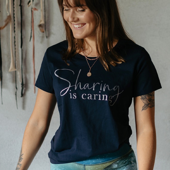 T-shirt "Sharing Is Caring" Blå - Soul Factory
