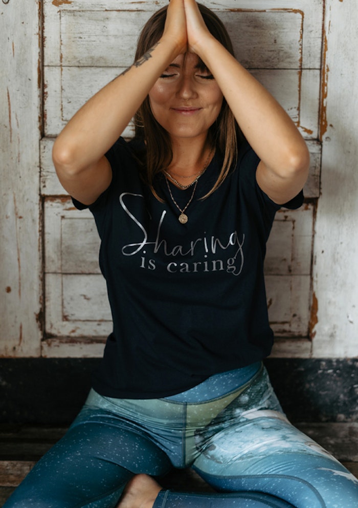 T-shirt "Sharing Is Caring" Blå - Soul Factory