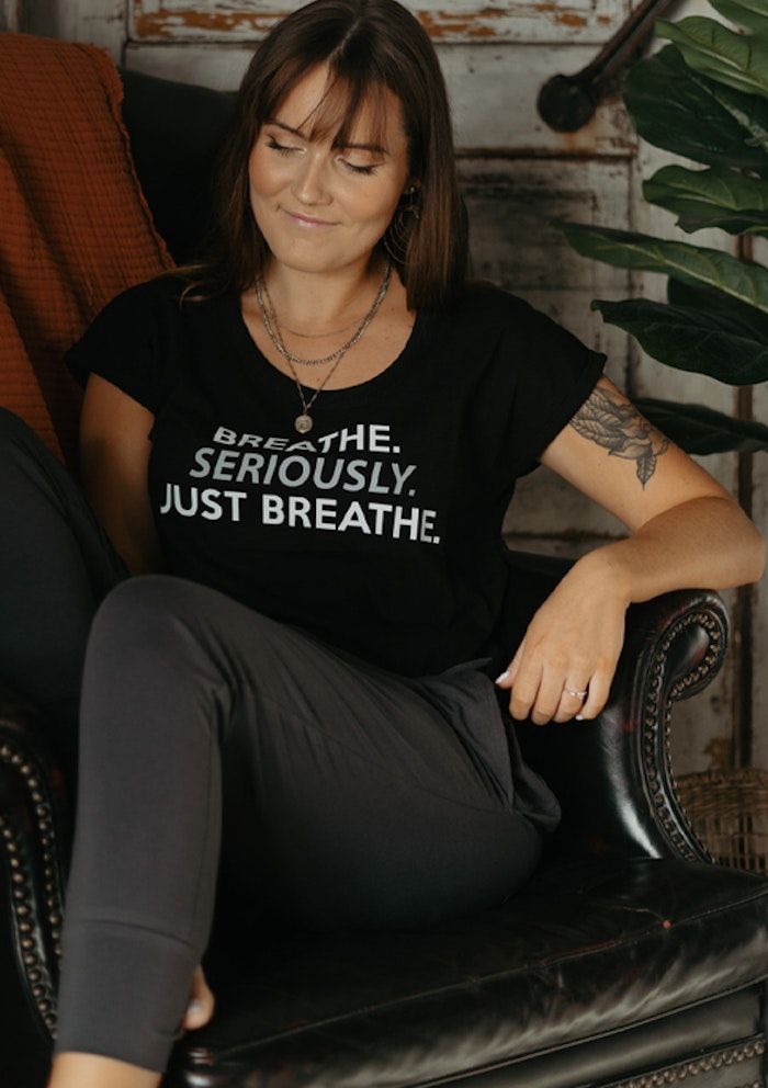 T-shirt "Breathe Seriously Just Breathe" Black - Soul Factory