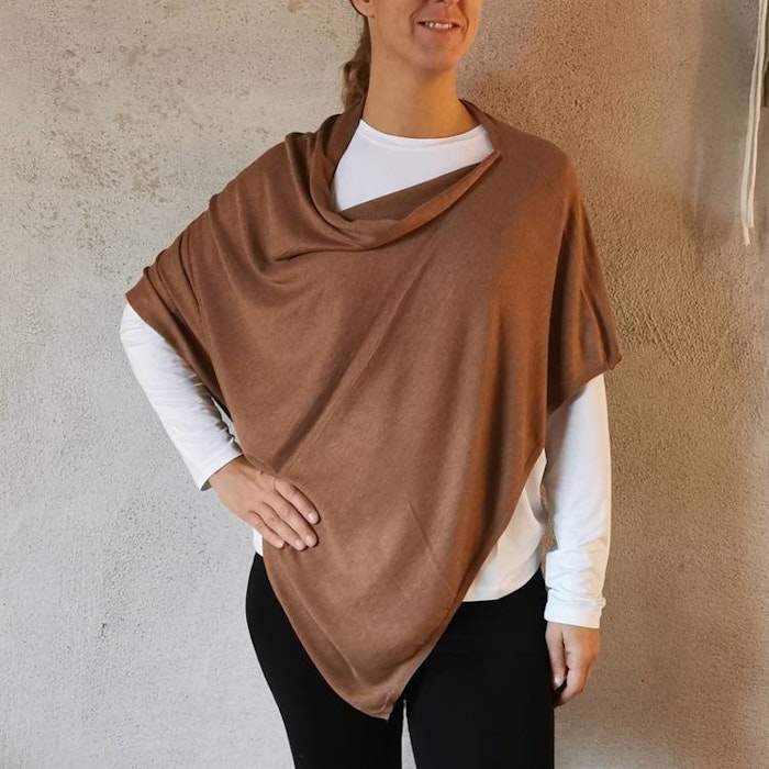 Poncho Petrina Cognac - Movesgood