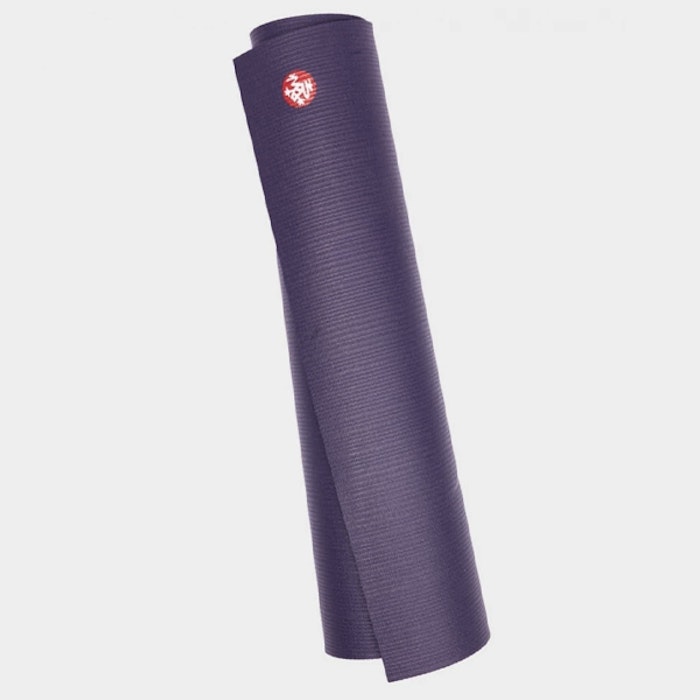 Yogamatta PRO mat Black Magic (lila) 6mm Extra Lång - Manduka