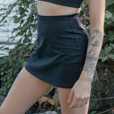 The skort kjol/shorts Black - Girlfriend Collective