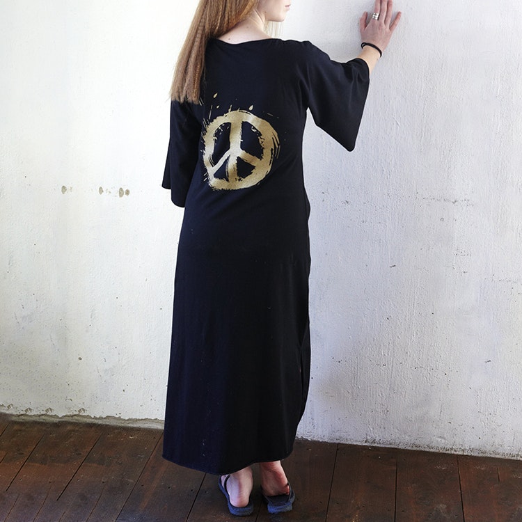 Ekologisk klänning/kaftan Peace black Limited Edition - Santa Ni - Soul  Factory