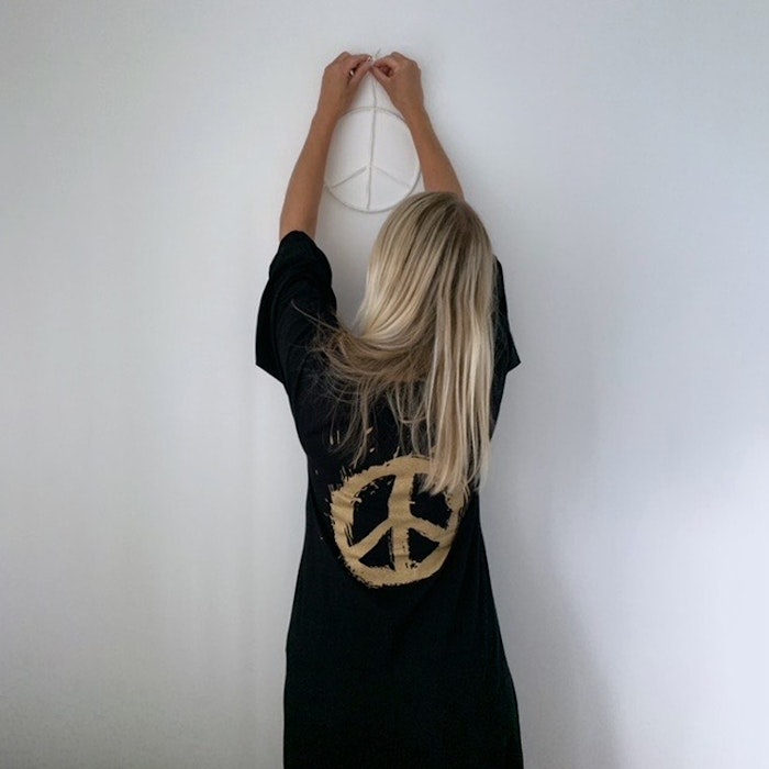 Ekologisk klänning/kaftan Peace black Limited Edition - Santa Ni