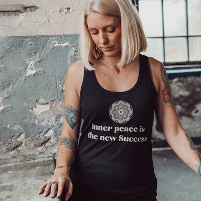 Linne ''Inner Peace Is The New Success'' Black - Soul Factory