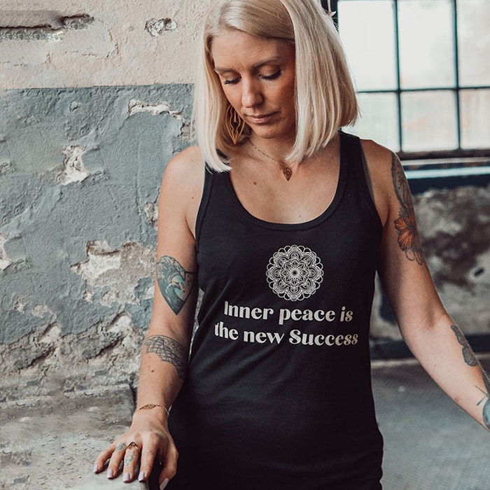 Linne ''Inner Peace Is The New Success'' Black - Soul Factory