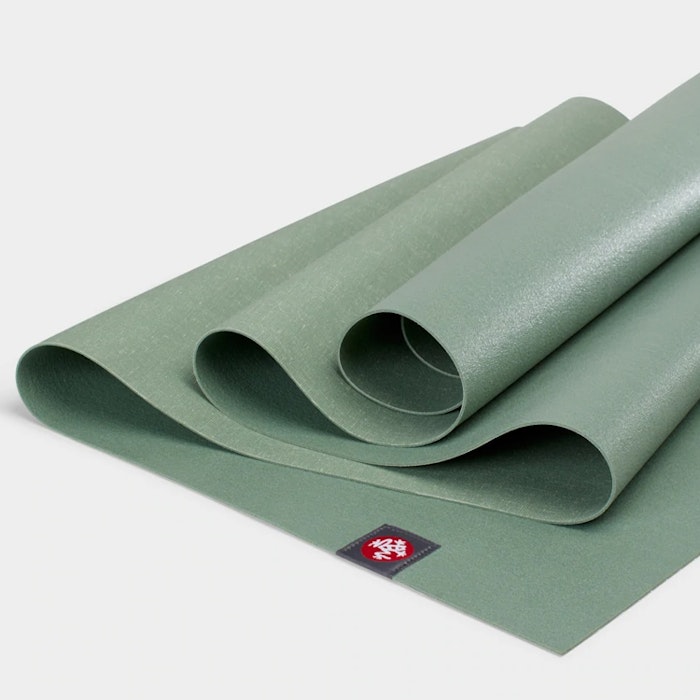 Yogamatta eKO SuperLite Travelmat 1,5 mm Leaf Green - Manduka