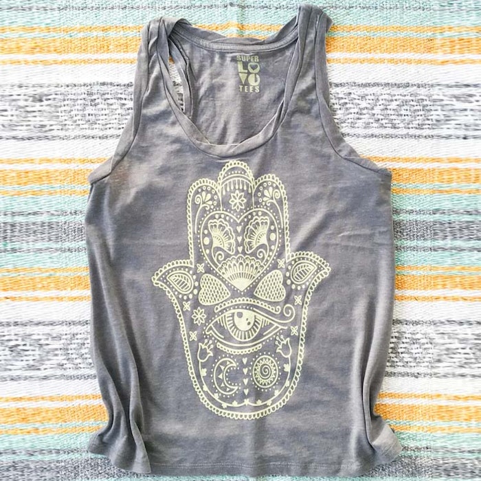 Linne "Hamsa" grå -  SuperLove Tees