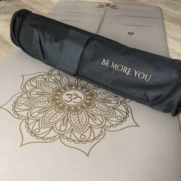 Yogamatta Mandala Tea Milk 183x61 cm 4 mm + Yogaväska - Vackraliv Yoga