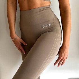 Yogaleggings Seamless CORA Dark Polish Brown - DOM
