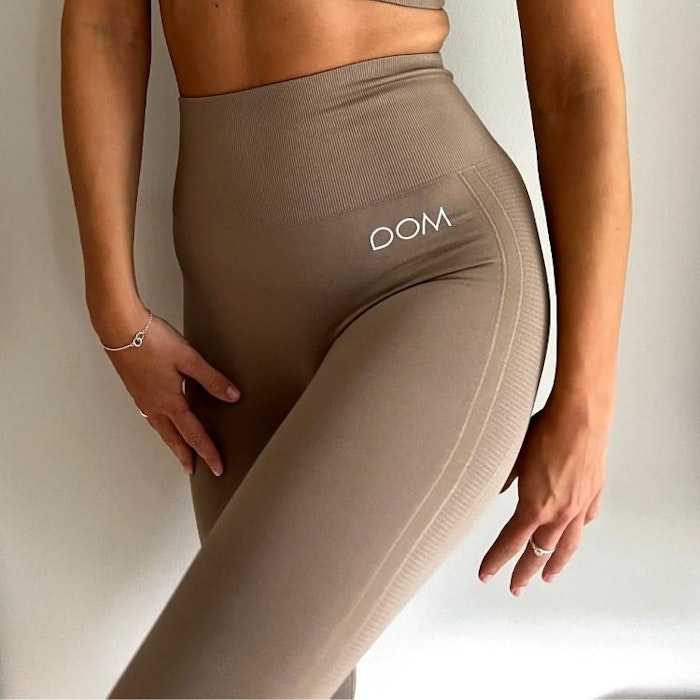 Yogaleggings Seamless CORA Dark Polish Brown - DOM