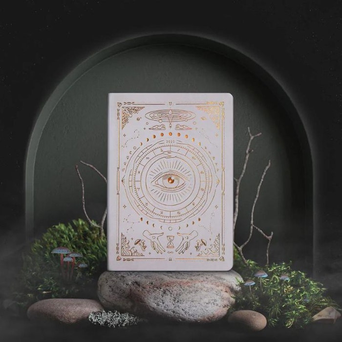 Kalender 2023 Astrological Planner White A5 + kristallkit - Magic of I