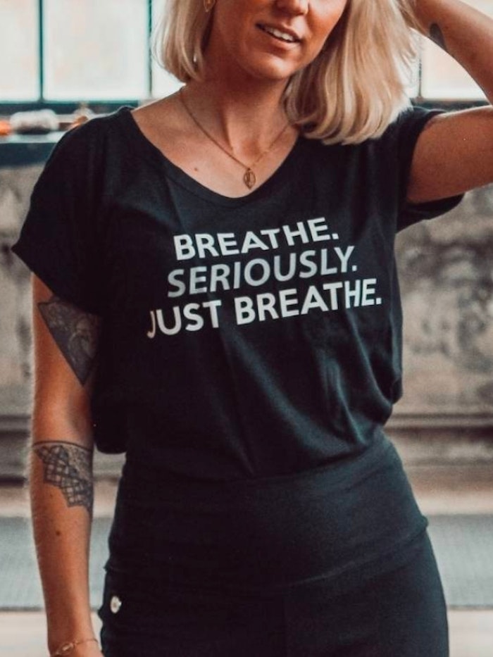 T-shirt "Breathe Seriously Just Breathe" Black - Soul Factory