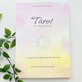 Bok Tarot för andlig utveckling - Josefin Martina Eriksson