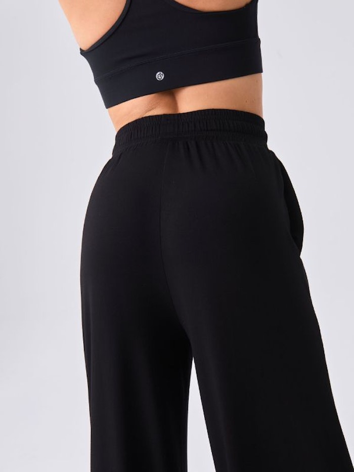 Yogabyxa Wide leg flow  Black - Dharma Bums