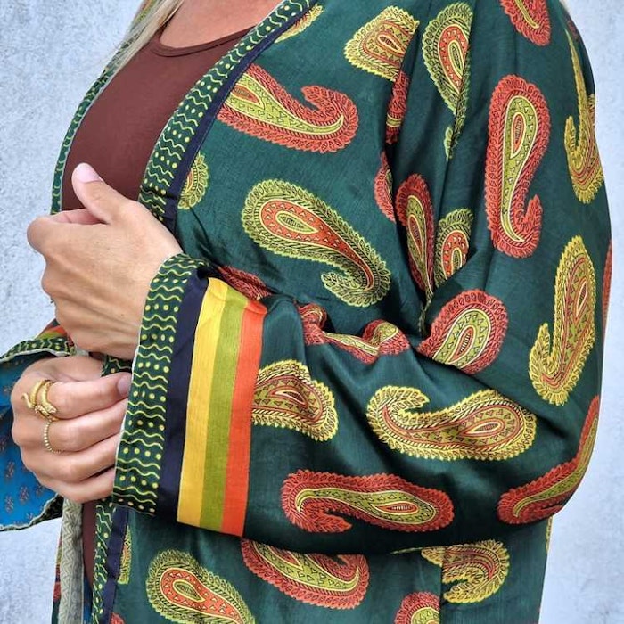 Kimono VÄNDBAR återvunnet silke Nr 74