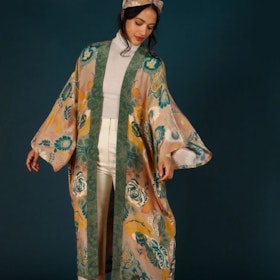 Kimono "Folk Art Floral Petal Kimono" - Powder design